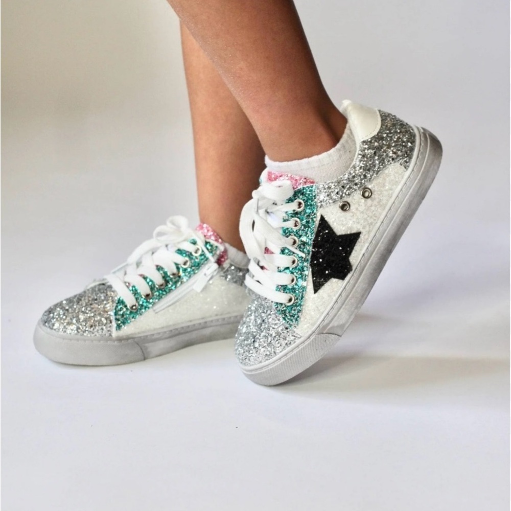 NEW LOLA + THE‎ BOYS girl's star glitter sneakers in white multi size 3